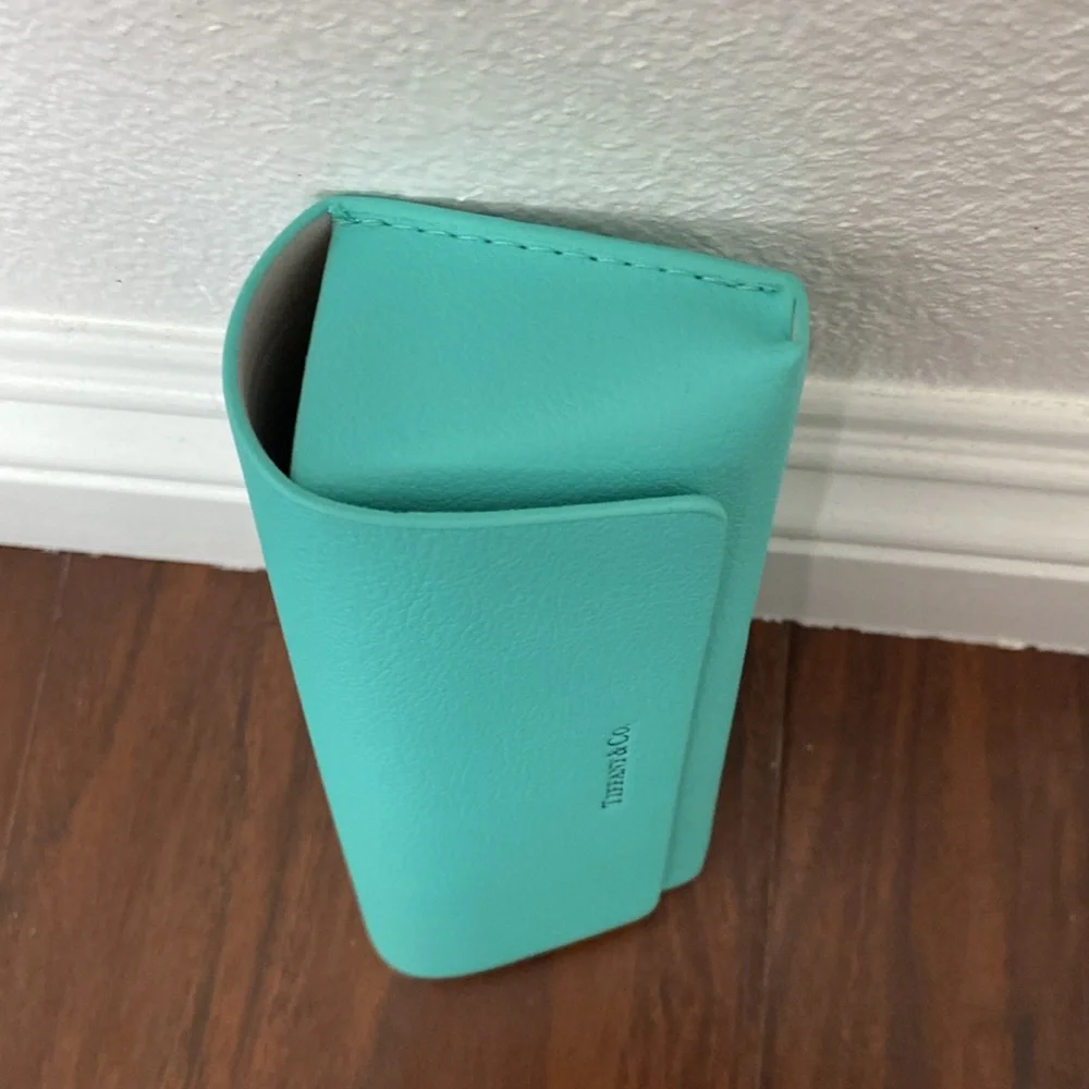 New Tiffany & Co. Case - Picture 4 of 4